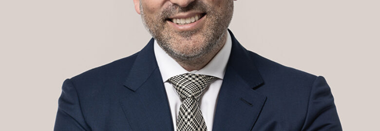 Kinji Bourchier , KC